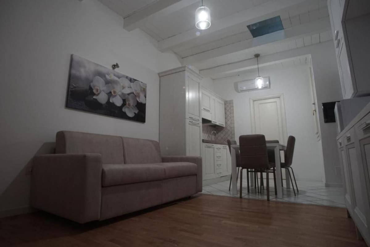 L'Orchidea Bianca Lägenhet Cagliari Exteriör bild